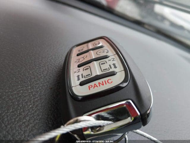 2026 CHRYSLER PACIFICA LIMITED 11