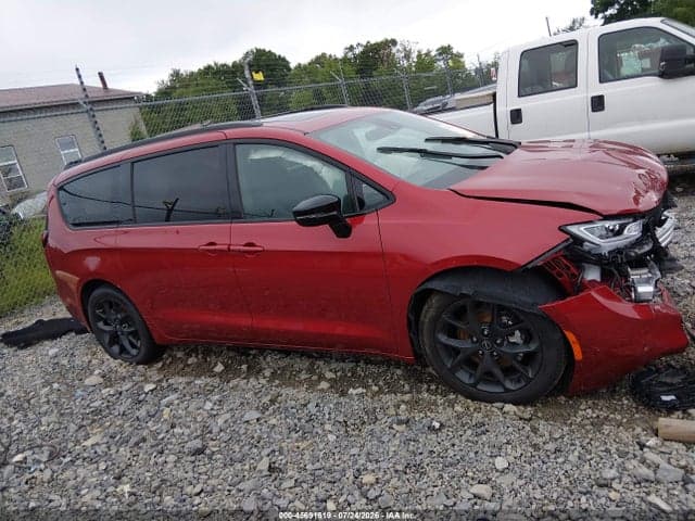 2026 CHRYSLER PACIFICA LIMITED 14