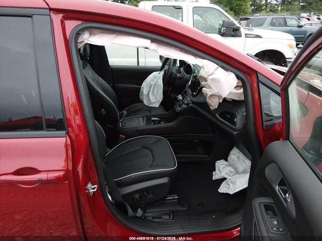 2026 CHRYSLER PACIFICA LIMITED 5