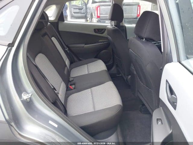 2020 HYUNDAI KONA SE 8