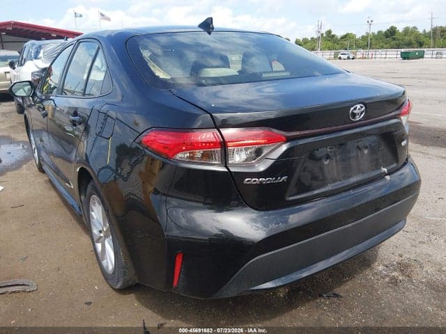 2021 TOYOTA COROLLA LE 3