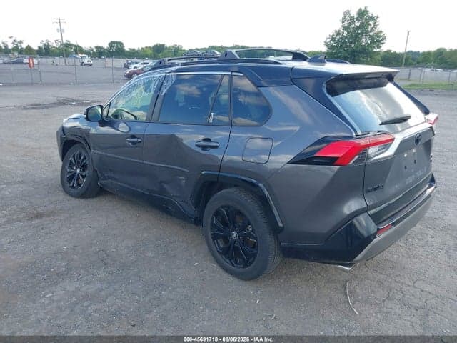2023 TOYOTA RAV4 XSE 3