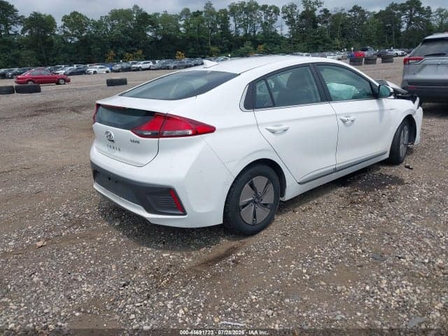 2020 HYUNDAI IONIQ HYBRID SE 4