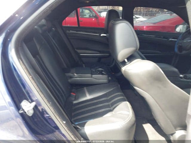2017 CHRYSLER 300 300S AWD 8