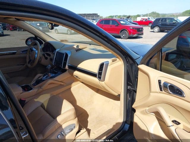 2017 PORSCHE CAYENNE PLATINUM EDITION 5