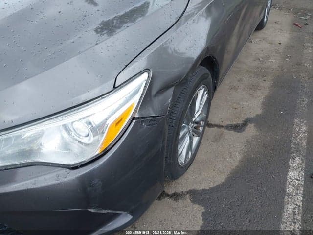 2017 TOYOTA CAMRY SE 7