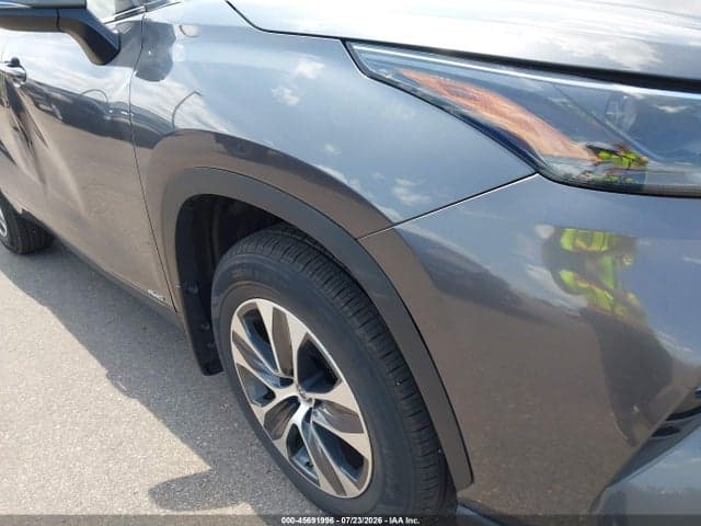 2024 TOYOTA HIGHLANDER HYBRID XLE 12