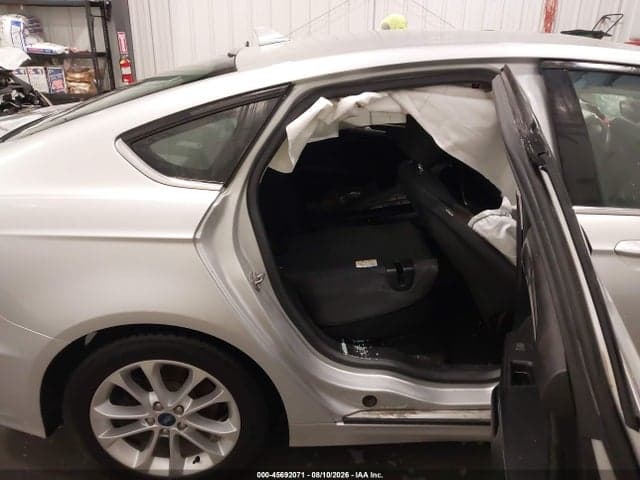 2019 FORD FUSION SE 8