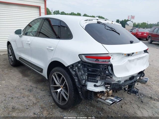 2023 PORSCHE MACAN T 3