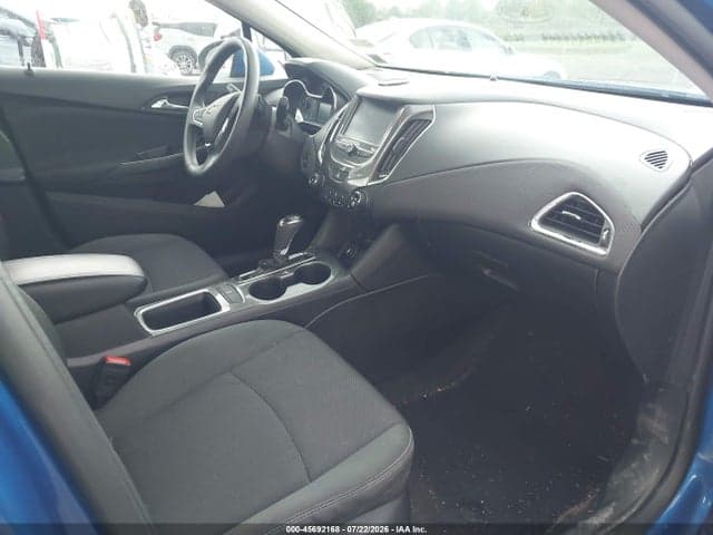 2017 CHEVROLET CRUZE LT AUTO 5