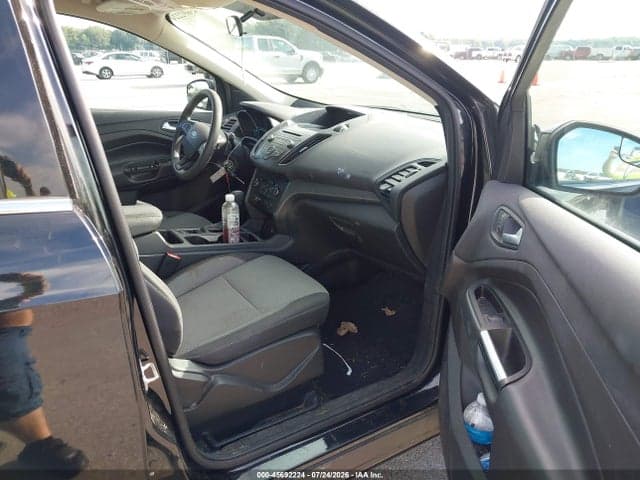 2017 FORD ESCAPE SE 5