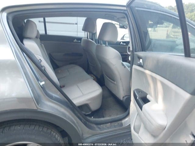 2018 KIA SPORTAGE LX 8