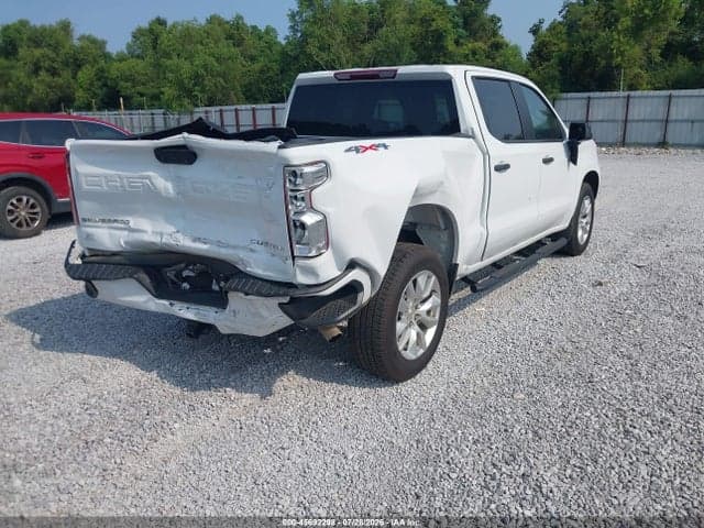 2025 CHEVROLET SILVERADO 4