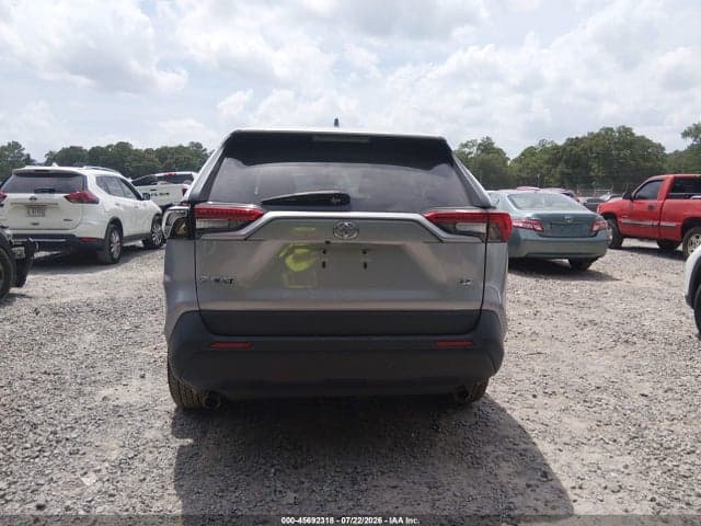 2022 TOYOTA RAV4 LE 17
