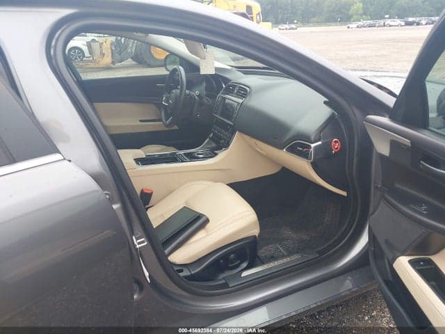 2018 JAGUAR XE 20D PRESTIGE 5
