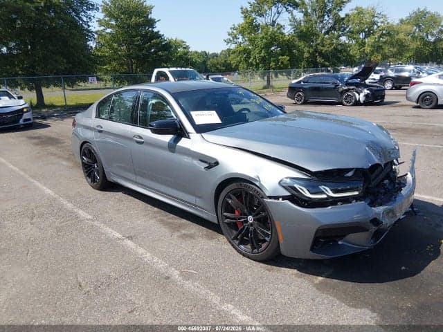 2023 BMW M5 1