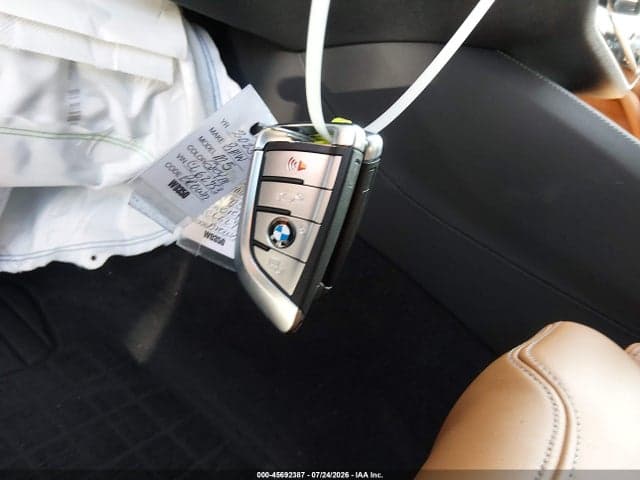 2023 BMW M5 11