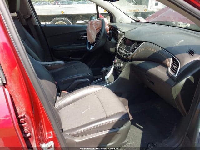 2022 CHEVROLET TRAX AWD LT 5