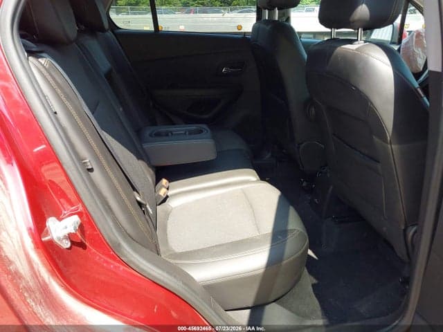 2022 CHEVROLET TRAX AWD LT 8