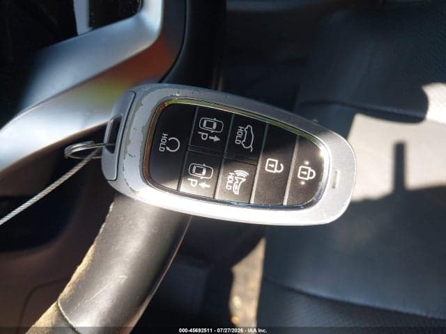 2022 HYUNDAI SANTA FE LIMITED 11