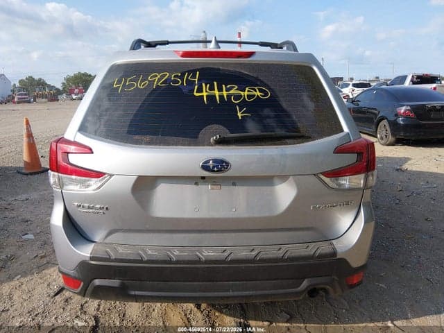 2019 SUBARU FORESTER 17