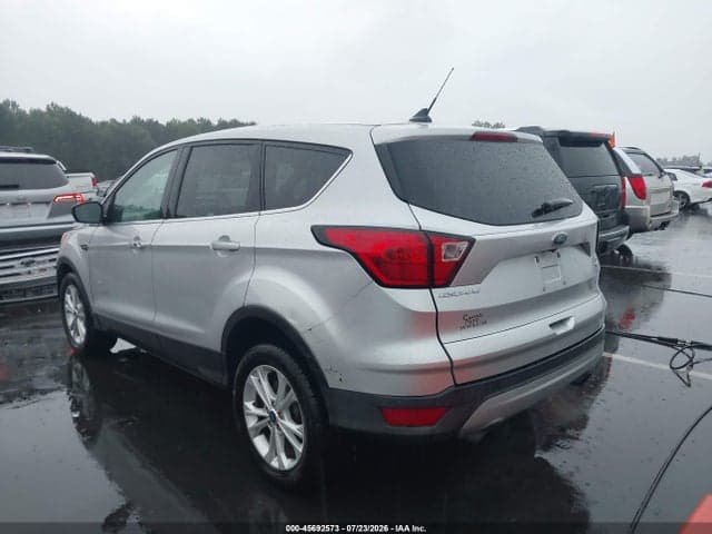 2019 FORD ESCAPE SE 3