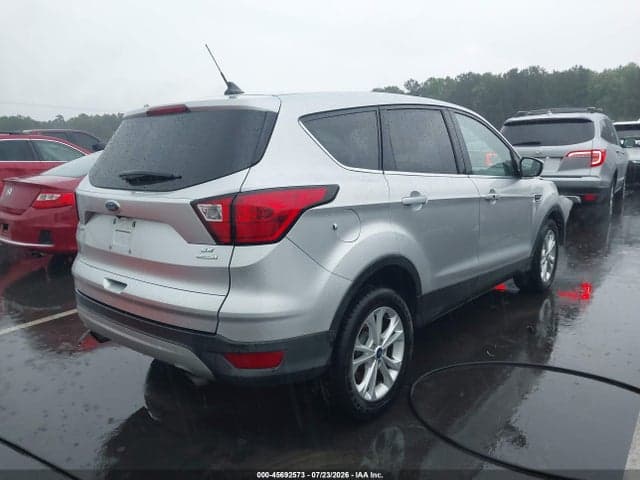 2019 FORD ESCAPE SE 4