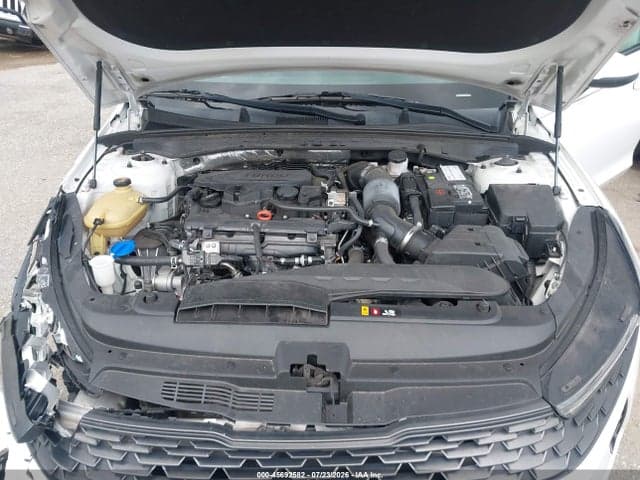 2022 KIA K5 LXS 10