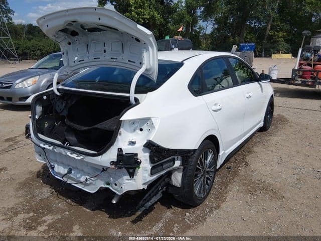 2024 KIA FORTE GT-LINE 4