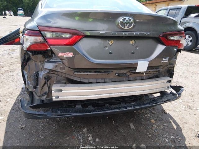 2021 TOYOTA CAMRY LE AWD 6