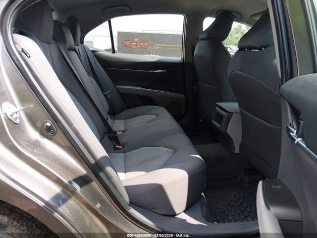 2021 TOYOTA CAMRY LE AWD 8