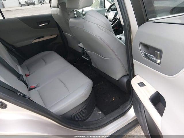 2023 TOYOTA VENZA LIMITED 8