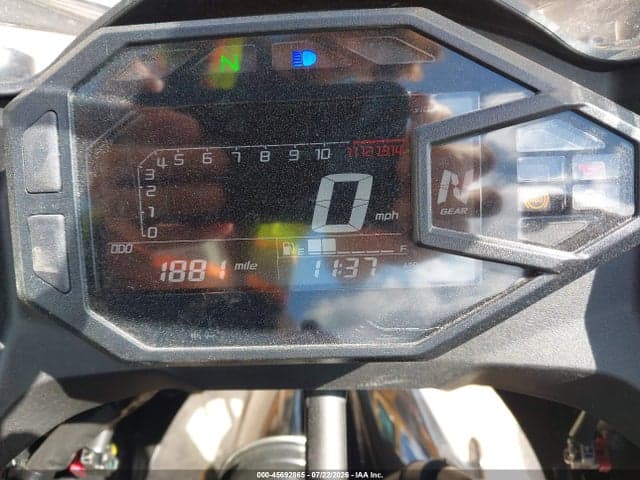 2025 KAWASAKI EX500 7