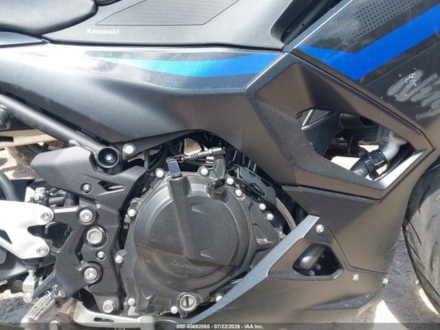 2025 KAWASAKI EX500 8
