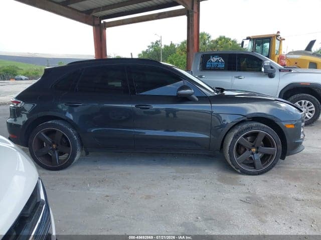 2019 PORSCHE MACAN 13