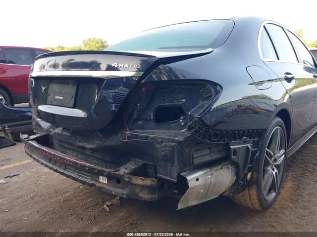 2019 MERCEDES-BENZ E 300 4MATIC 19