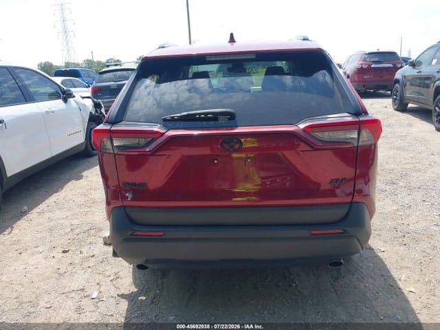 2019 TOYOTA RAV4 XLE 16