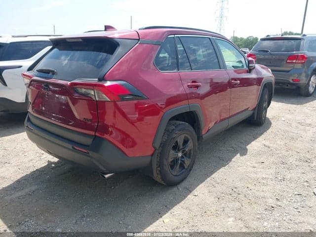 2019 TOYOTA RAV4 XLE 4
