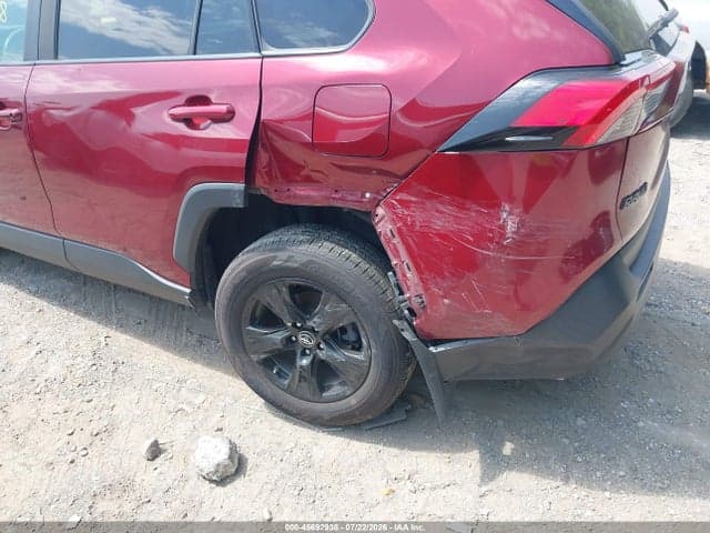 2019 TOYOTA RAV4 XLE 6