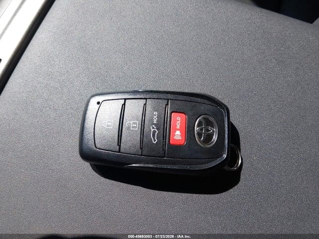 2026 TOYOTA RAV4 XLE PREMIUM 11