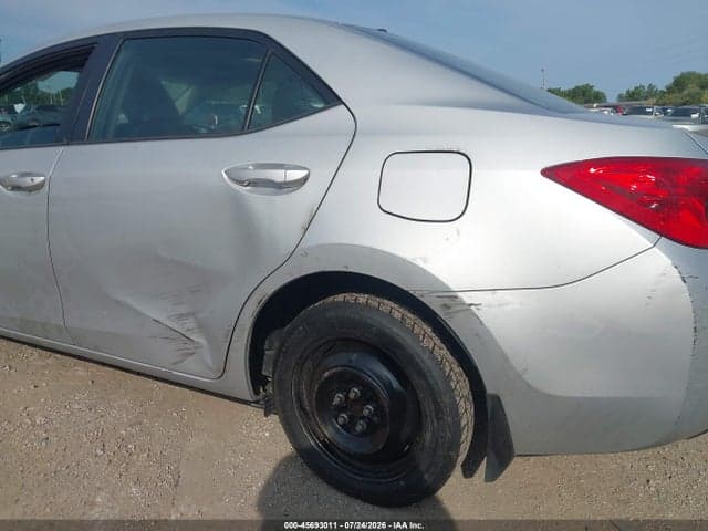 2017 TOYOTA COROLLA SE SPECIAL EDITION 18