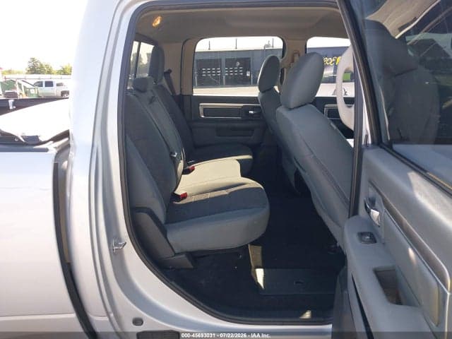 2017 RAM 1500 SLT 4X4 6'4 BOX 8