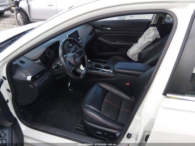2022 NISSAN ALTIMA SR INTELLIGENT AWD 5