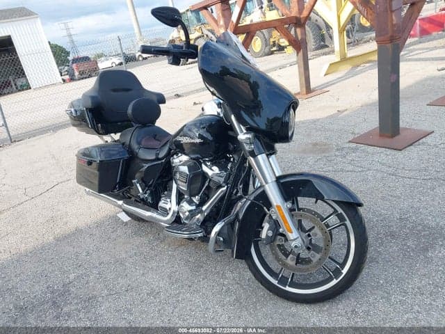 2017 HARLEY-DAVIDSON FLHX STREET GLIDE