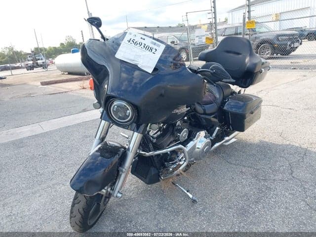 2017 HARLEY-DAVIDSON FLHX STREET GLIDE 2