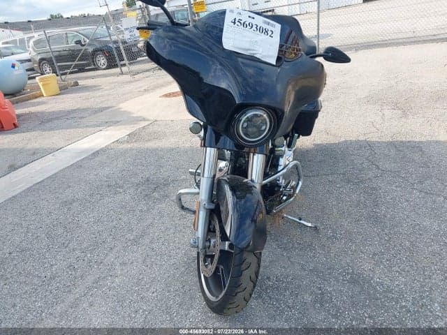 2017 HARLEY-DAVIDSON FLHX STREET GLIDE 5
