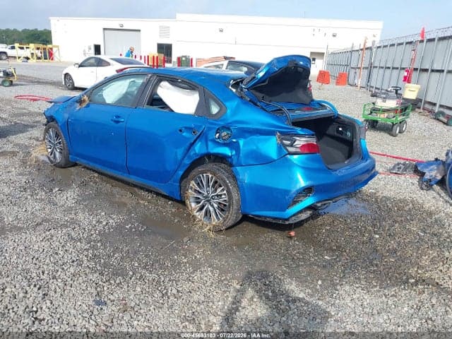2023 KIA FORTE GT-LINE 3