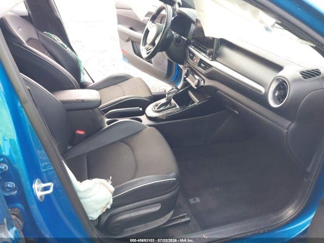2023 KIA FORTE GT-LINE 5