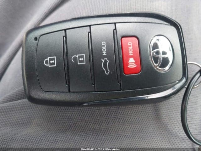 2026 TOYOTA CAMRY SE 11
