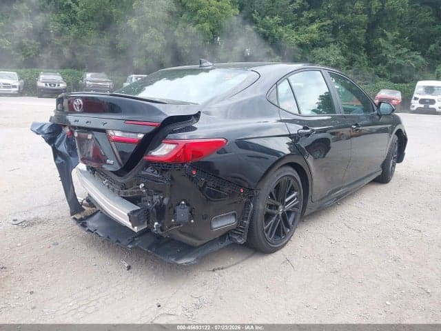 2026 TOYOTA CAMRY SE 4